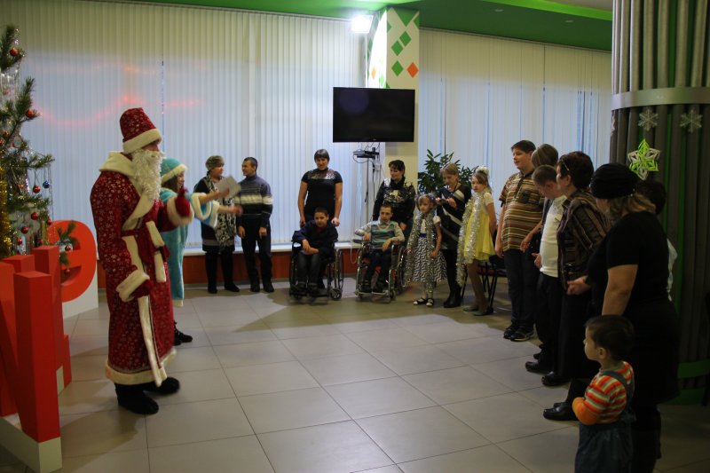 Фото к Более 500 ульяновских ребят стали участниками «Научных Ёлок» в ИЦАЭ