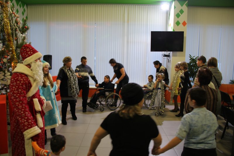 Фото к Более 500 ульяновских ребят стали участниками «Научных Ёлок» в ИЦАЭ