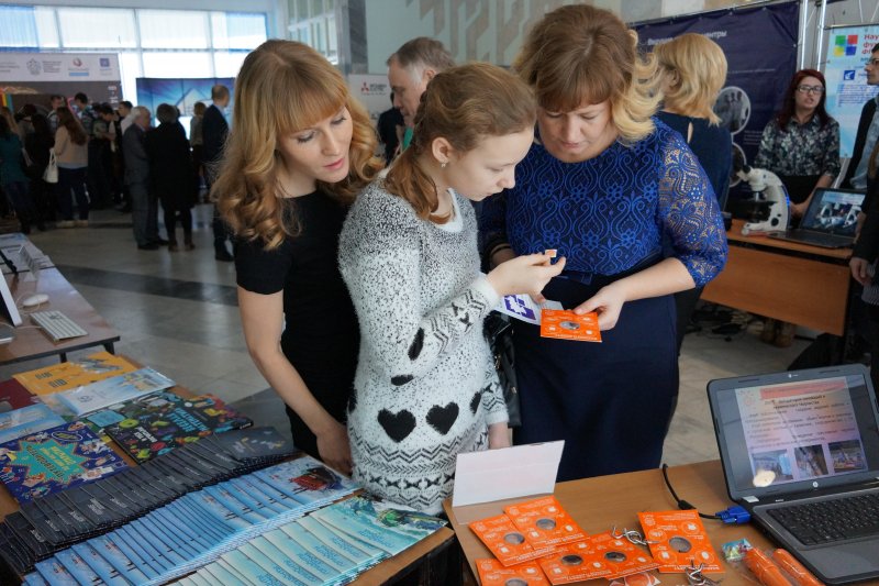 Фото к ИЦАЭ Ульяновска на открытии  VI областного фестиваля науки