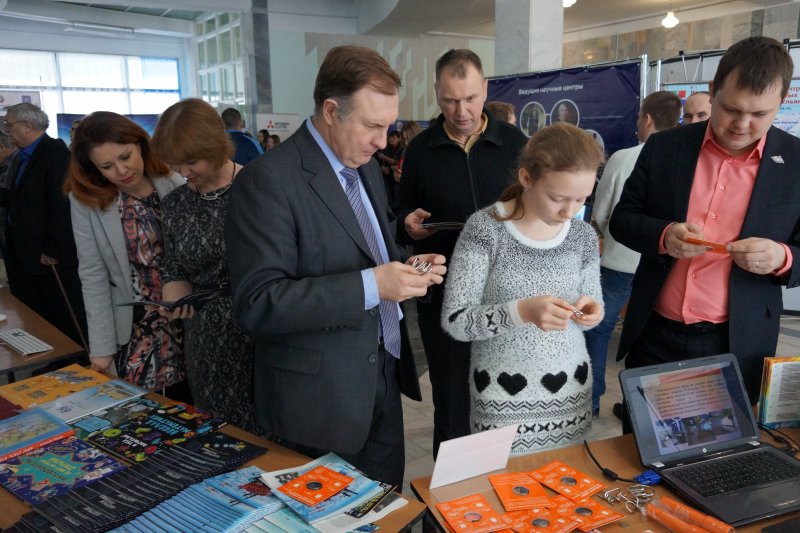 Фото к ИЦАЭ Ульяновска на открытии  VI областного фестиваля науки