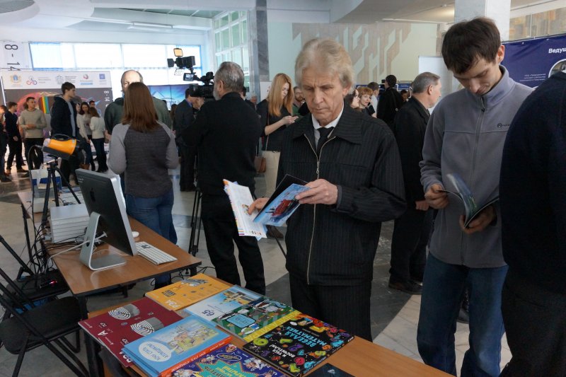 Фото к ИЦАЭ Ульяновска на открытии  VI областного фестиваля науки